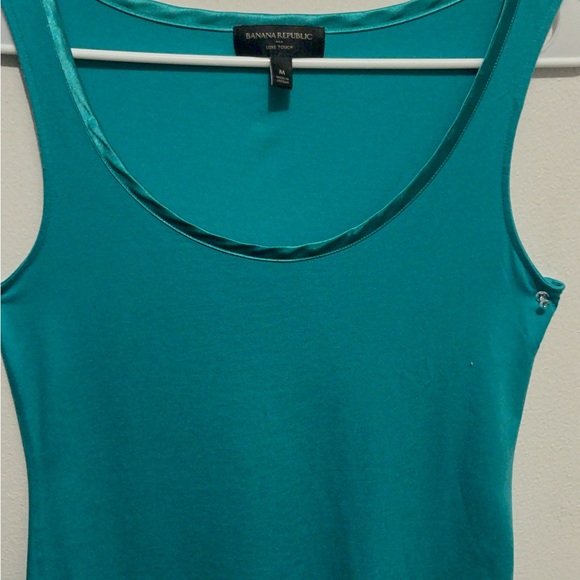 BANANA REPUBLIC LUXE-TOUCH TANK Size M - Picture 2 of 10